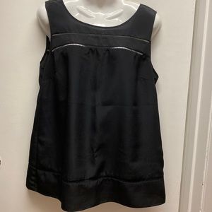 Ladies sleeveless blouse